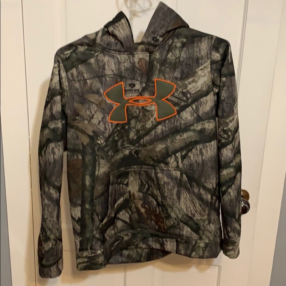Camo under armour hoodie